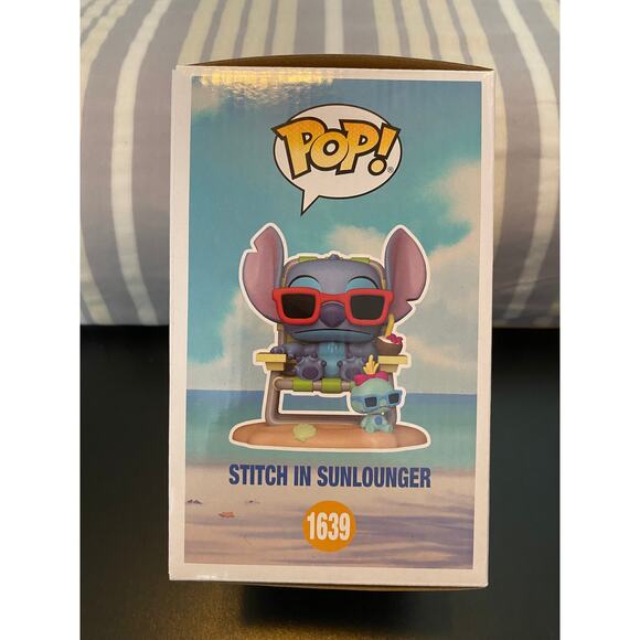 Funko Pop Disney: Lilo & Stitch - Stitch In Sunlounger - Picture 4 of 6